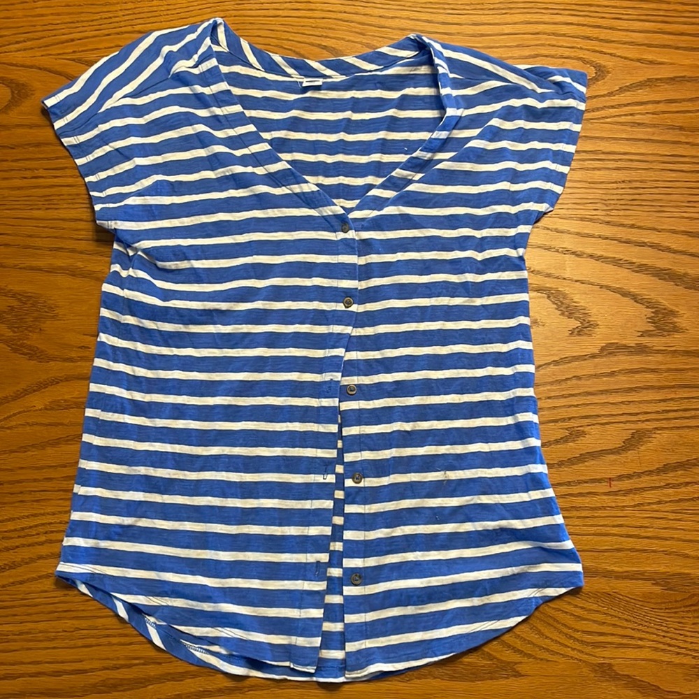 Striped Short Sleeve Shirt with buttons